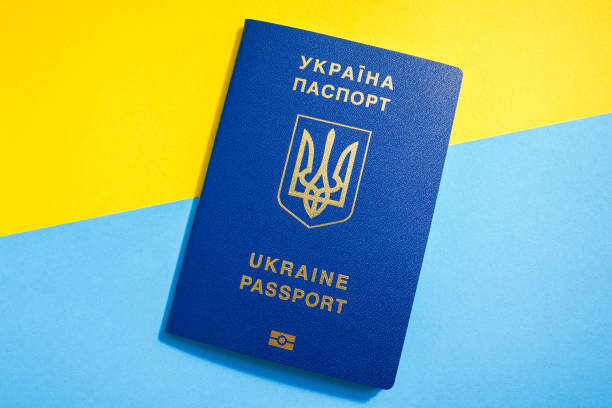 Як громадянам України зробити українські документи, перебуваючи за кордоном?